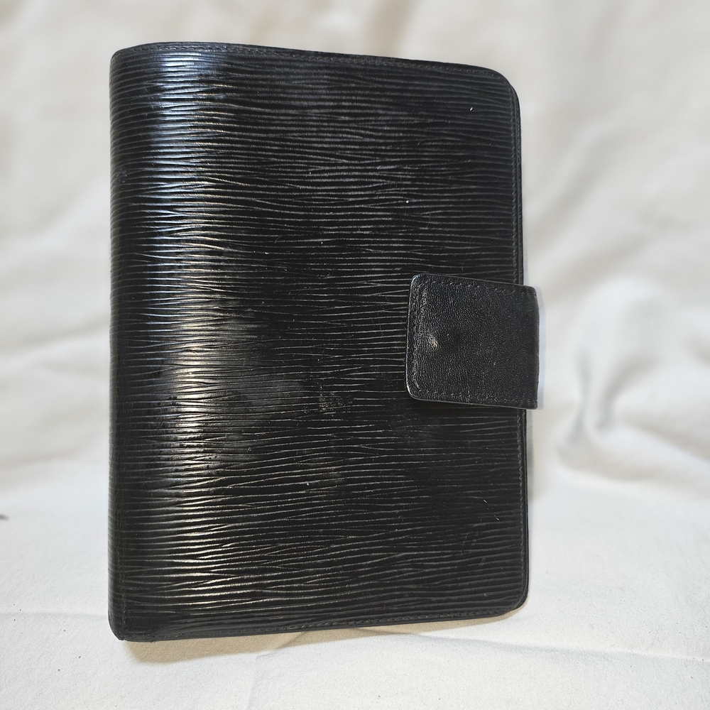 Louis Vuitton Epi Agenda MM.